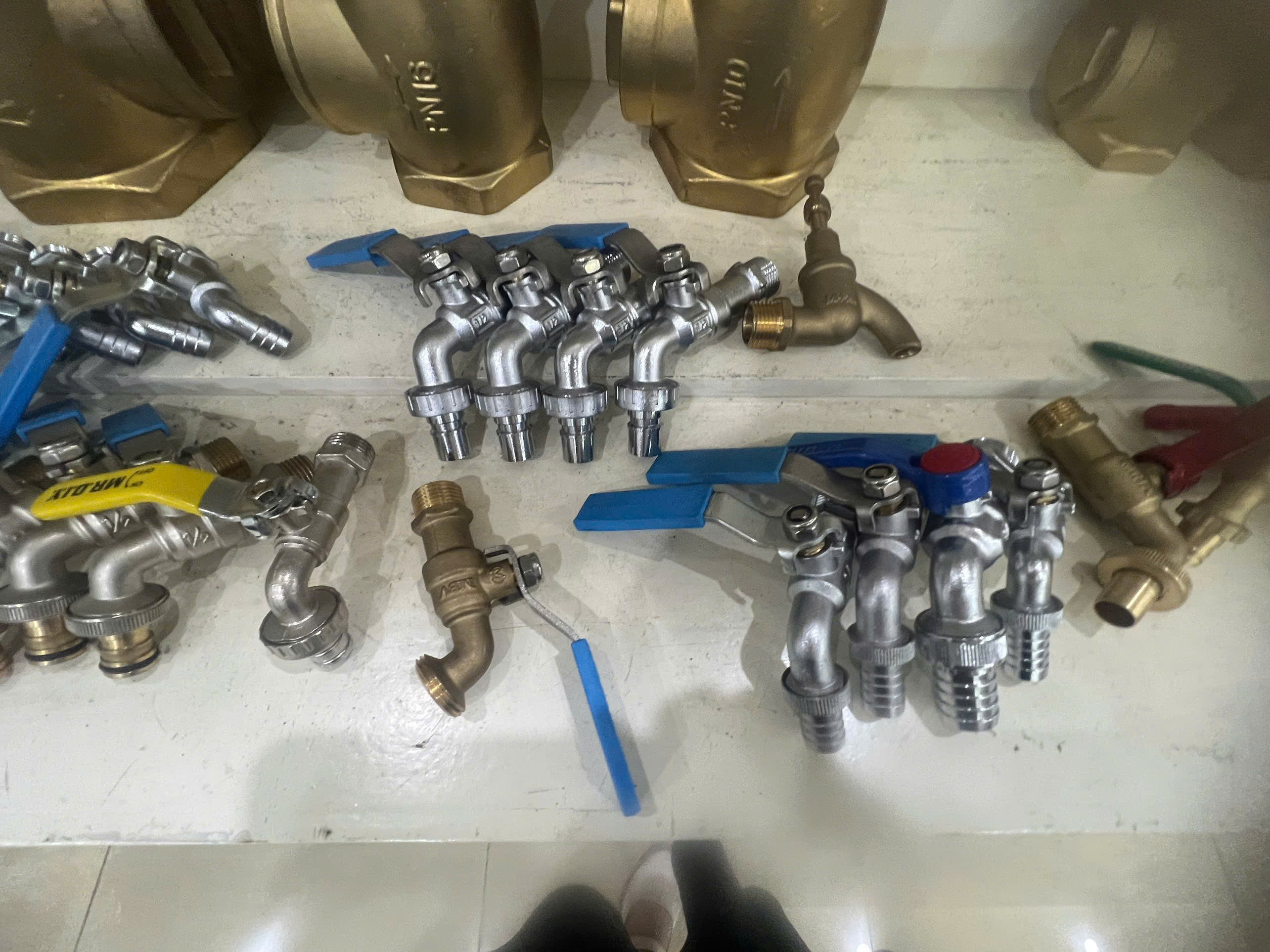 Samples shelf 10.jpg